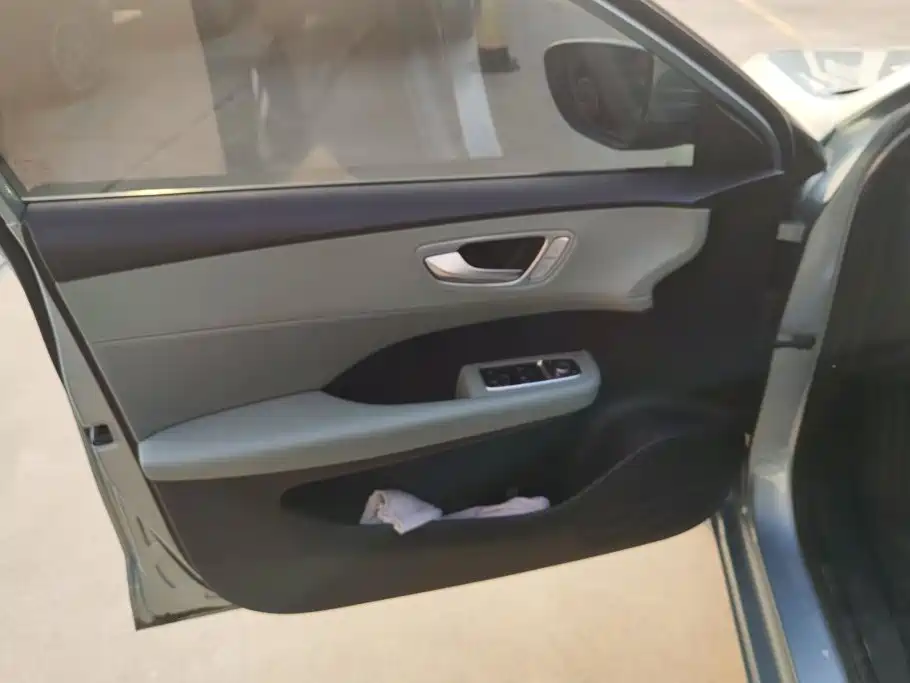 Roewe D6 2025 2025 520km Smart Edition