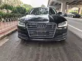 Фото 2 - Audi A8