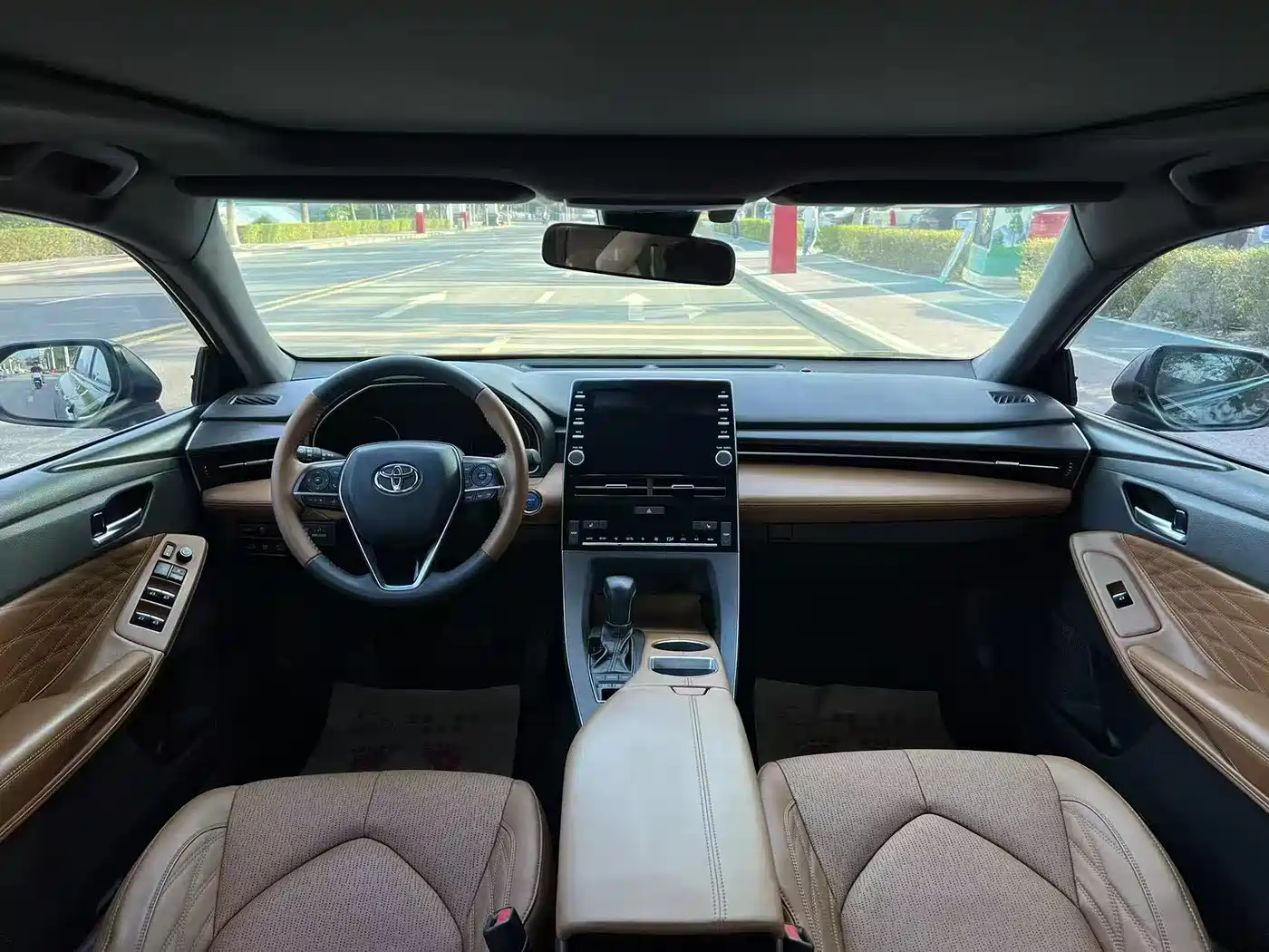 Toyota Avalon 2019 Hybrid 2.5L XLE Premium Edition China VI фото 12