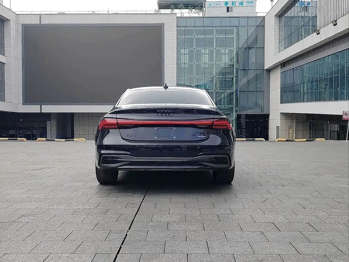 Audi A7L 2025 2025 Model Year 45 TFSI quattro Black Knight Edition