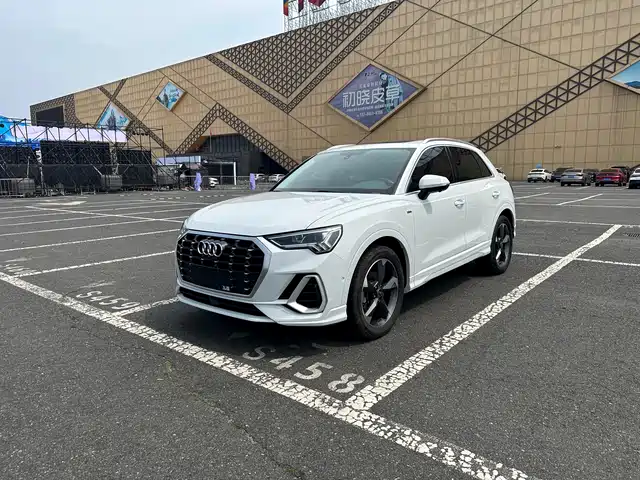 Audi Q3 2022
