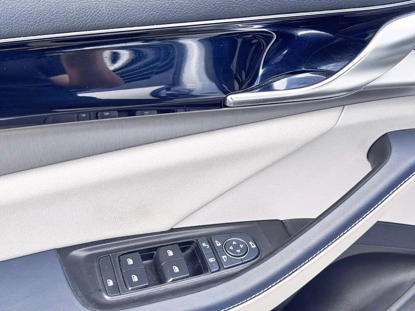 BYD Qin PLUS 2021 DM-i 55KM Flagship фото 16