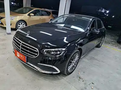Mercedes-Benz E