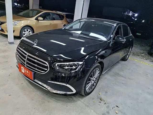 Mercedes-Benz E-Class 2022 Model Facelift II E 260 L — фото 1