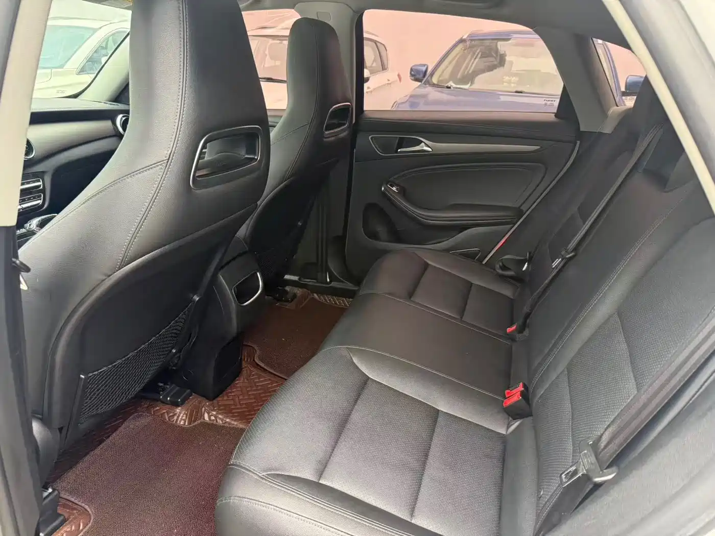 Junma MEET 3 (Meitu 3) 2018 2018 1.5T CVT Comfort Edition