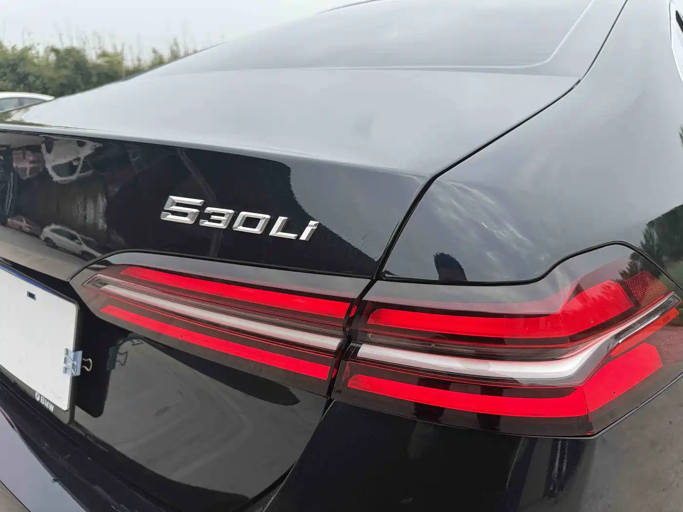 BMW 5 Series 2025 530Li Leading M Sport Package фото 36