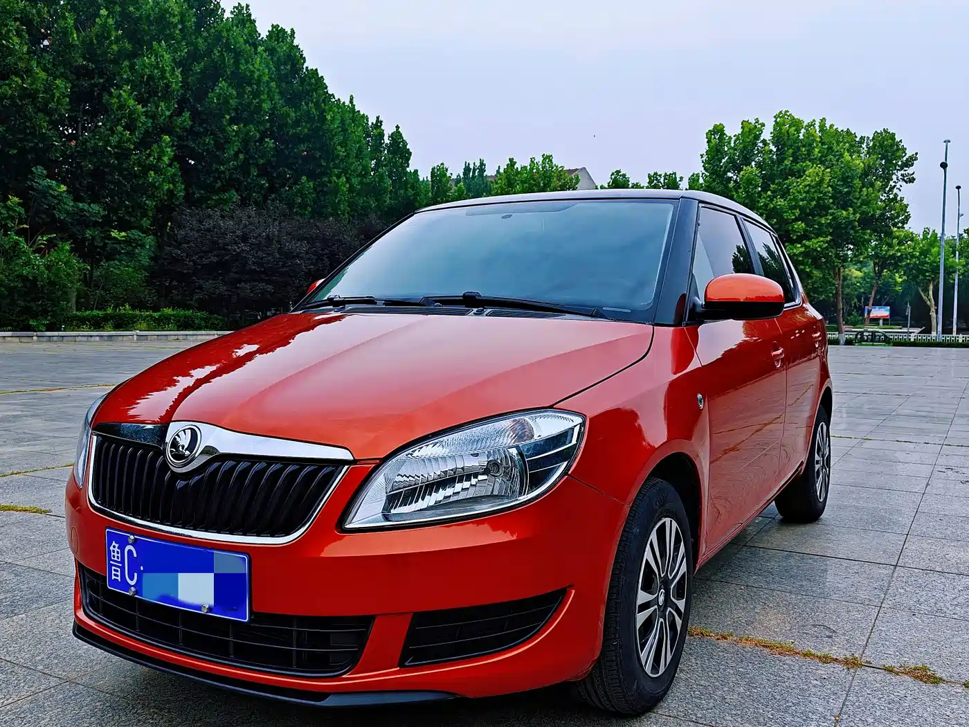 Škoda Fabia 2016 2015 1.4L Automatic Pioneer Edition