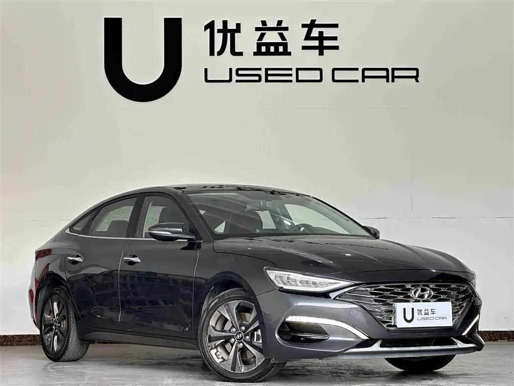 Hyundai Fista 2019 280TGDi Sport Edition China VI фото 3