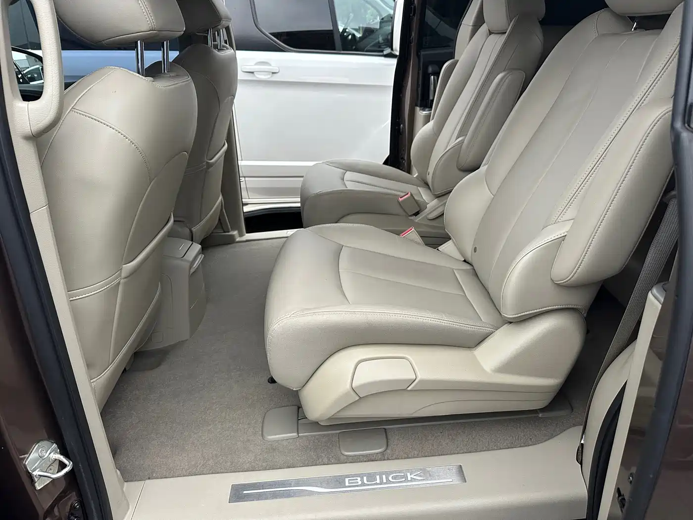 Buick GL8 2018 28T Premium Model China VI фото 12