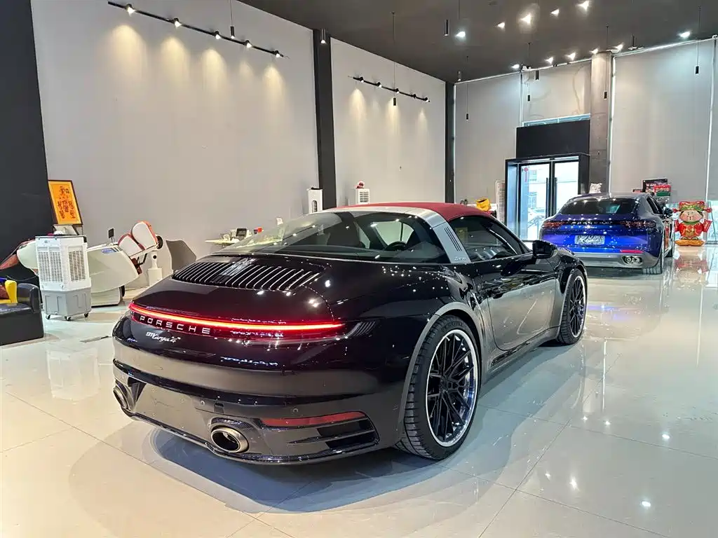 Porsche 911 2023 Targa 4 3.0T фото 7