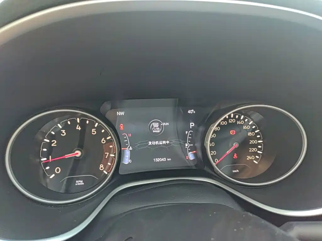 Фото 12 - Jeep Compass