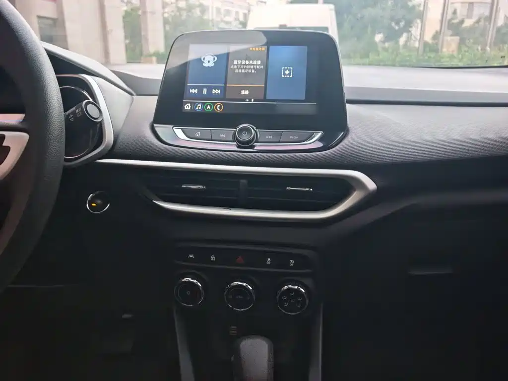 Chevrolet Trax 2020 2019 Redline 335T CVT Extreme Edition (China VI)