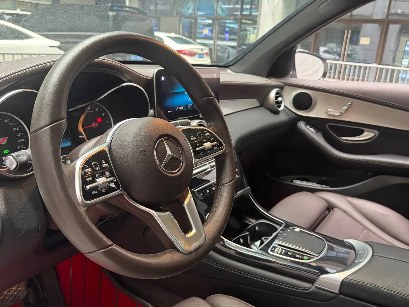Mercedes-Benz GLC 2020 GLC 260 L 4MATIC Dynamic фото 5