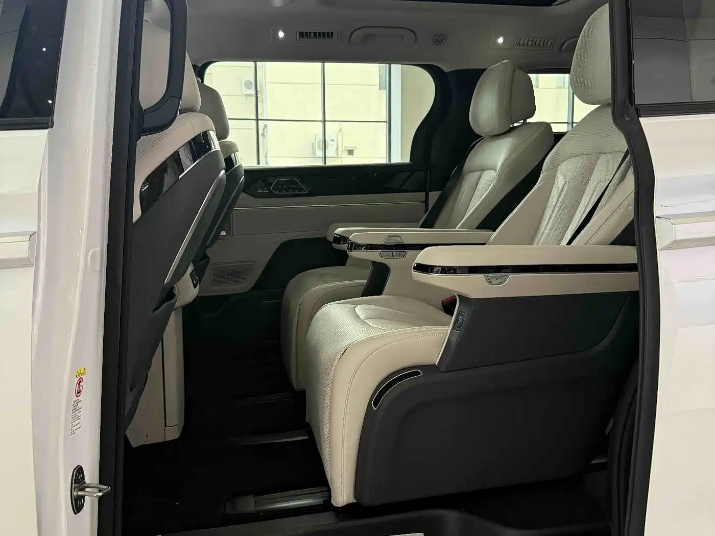 BYD Xia 2025 2025 DM-i 1.5T 180km Excellence