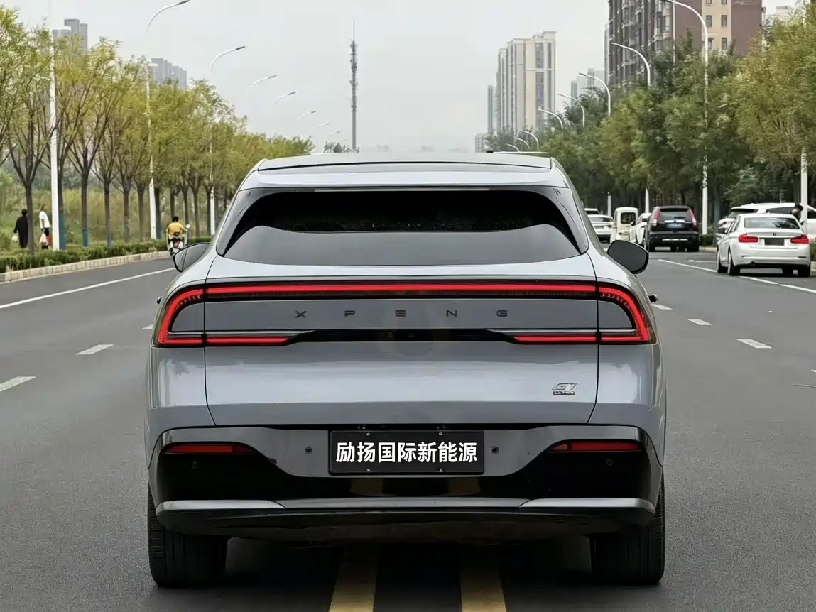 Фото 8 - XPeng G7