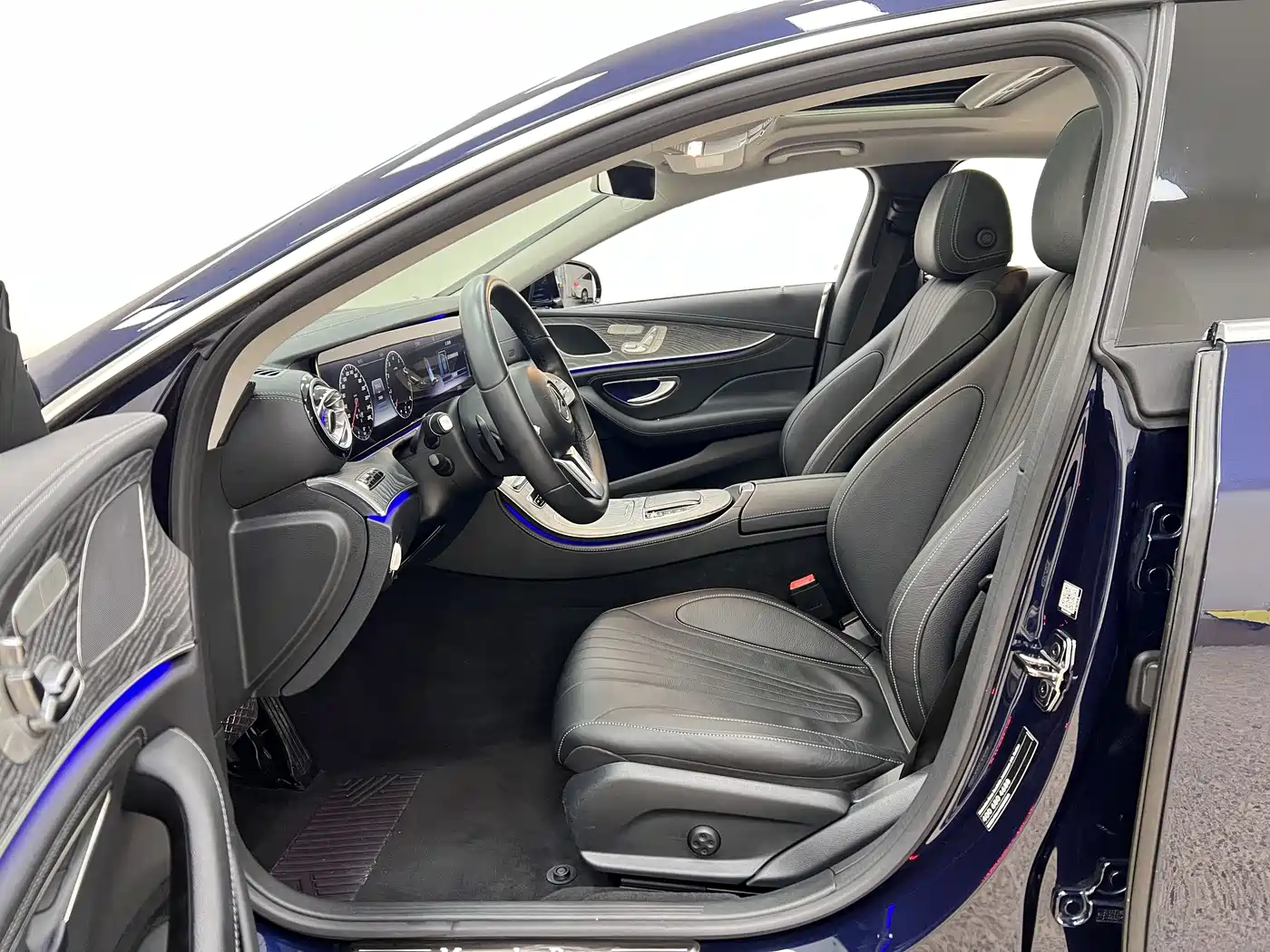 Mercedes-Benz CLS 2018 CLS 300 Dynamic фото 13
