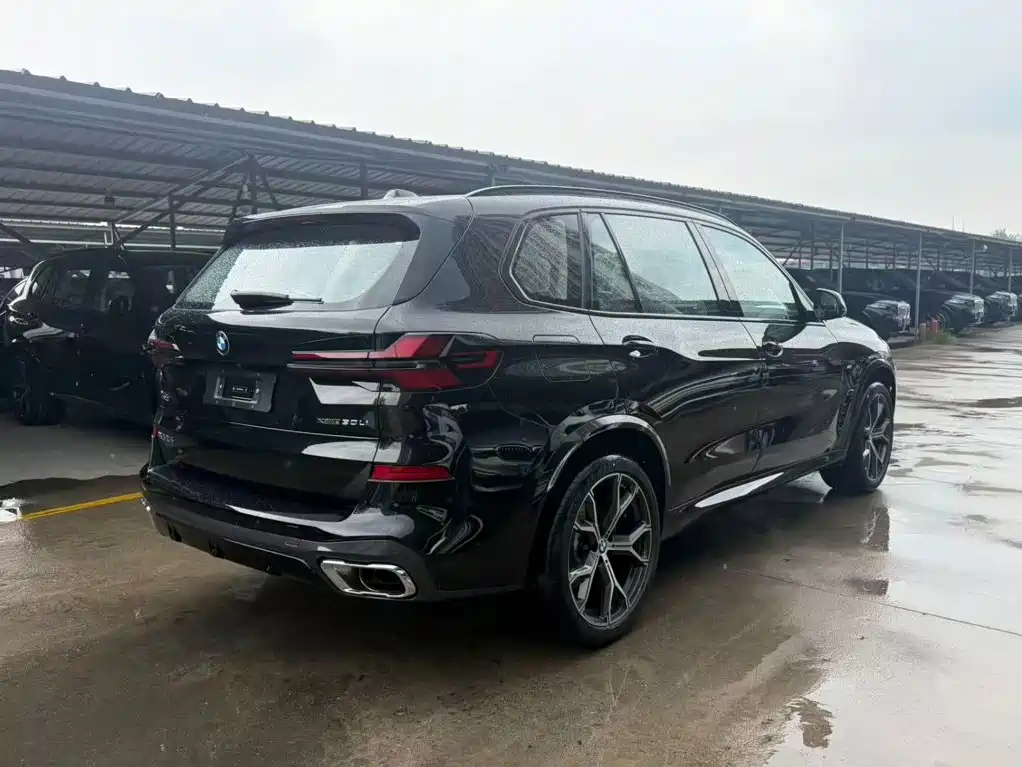 BMW X5 2026 2026 Facelift xDrive 30Li Exclusive M Sport Shadowline Package