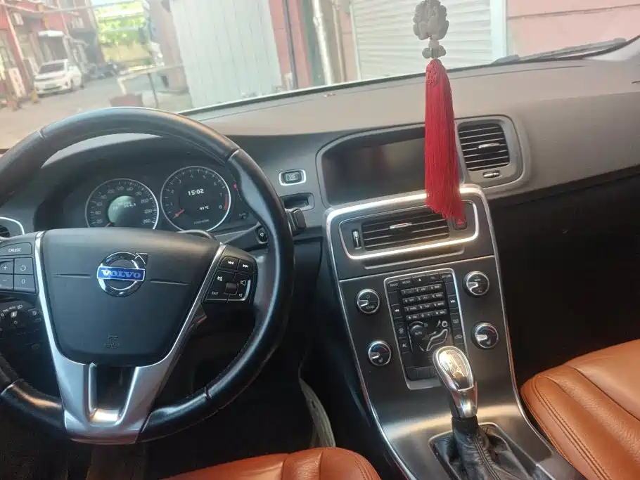 Volvo S60 (Import) 2013 2013 Model T5 Comfort Edition