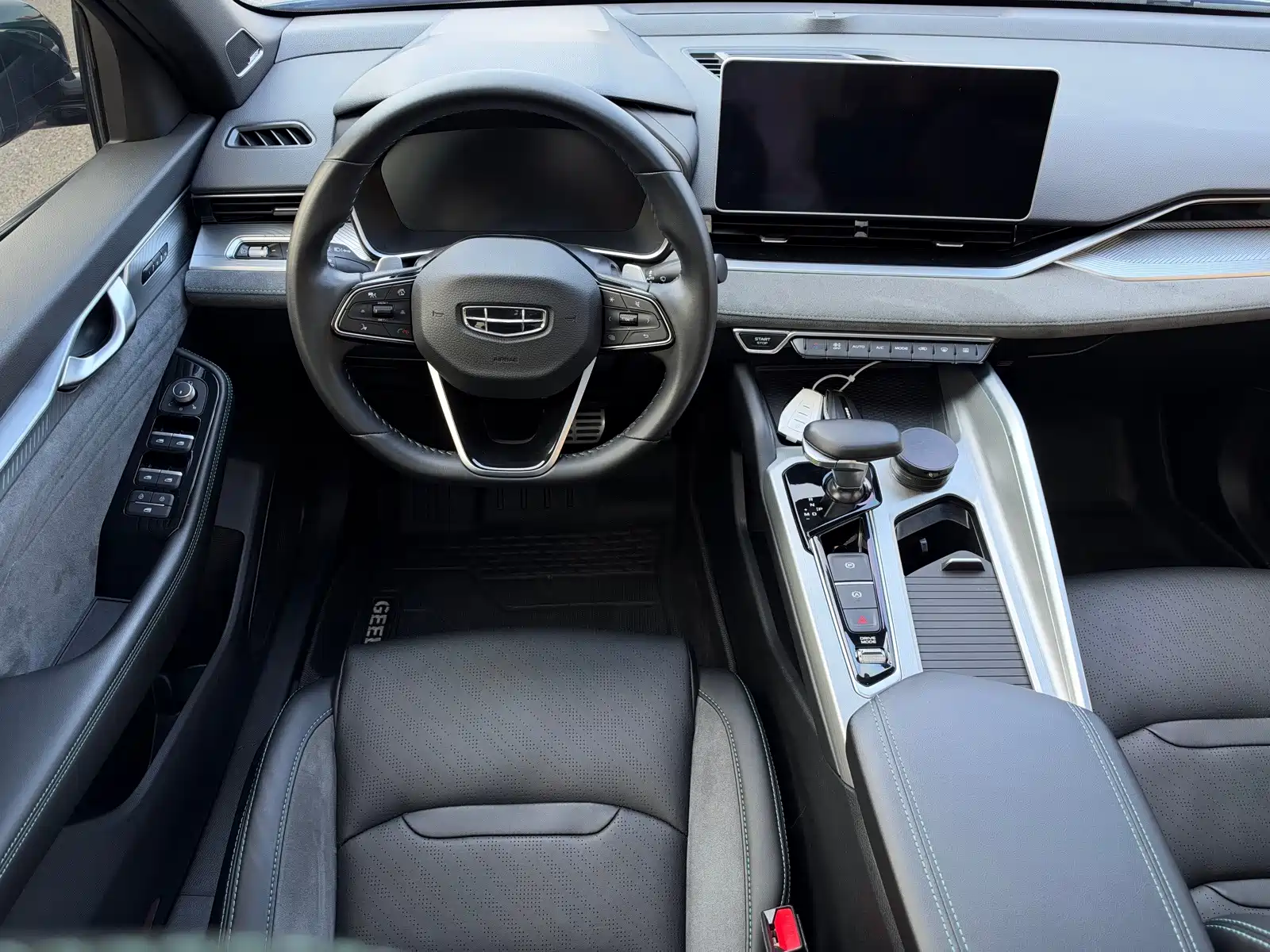 Фото 6 - Geely Preface