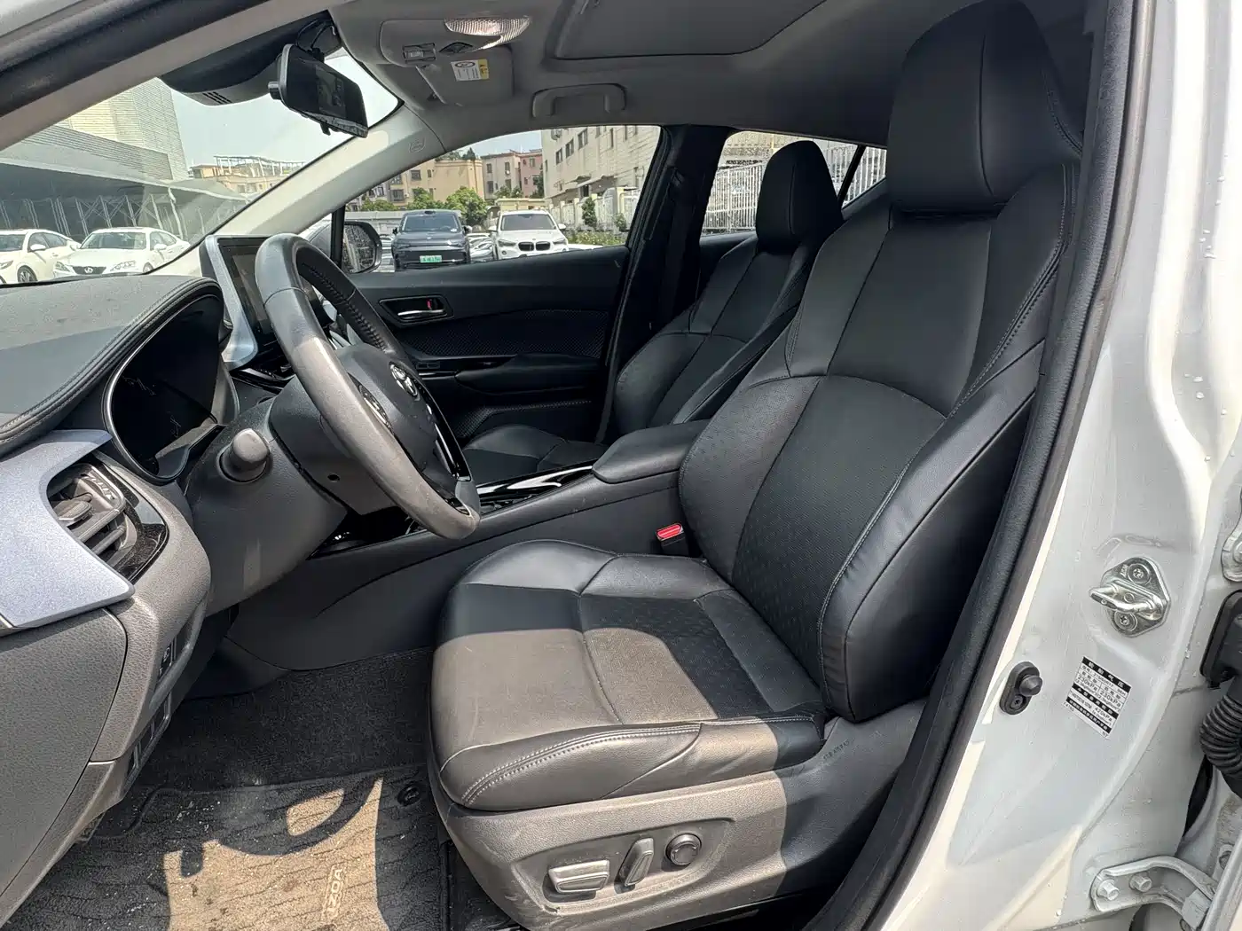Toyota IZOA 2022 2021 Hybrid 2.0L Yichi Edition