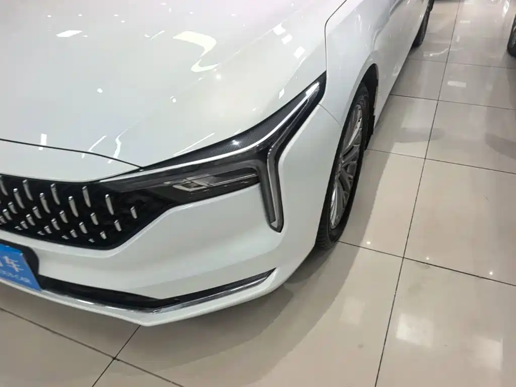 Besturn B70 2025 2025 Dragon Glory Edition 1.5T Premium