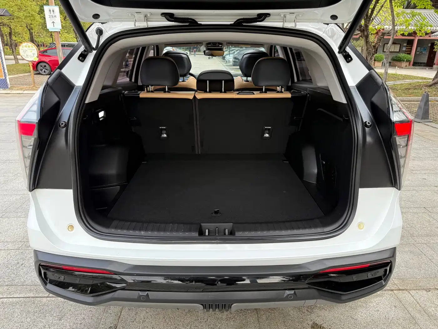 GEELY AUTOMOBILE BOYUE L