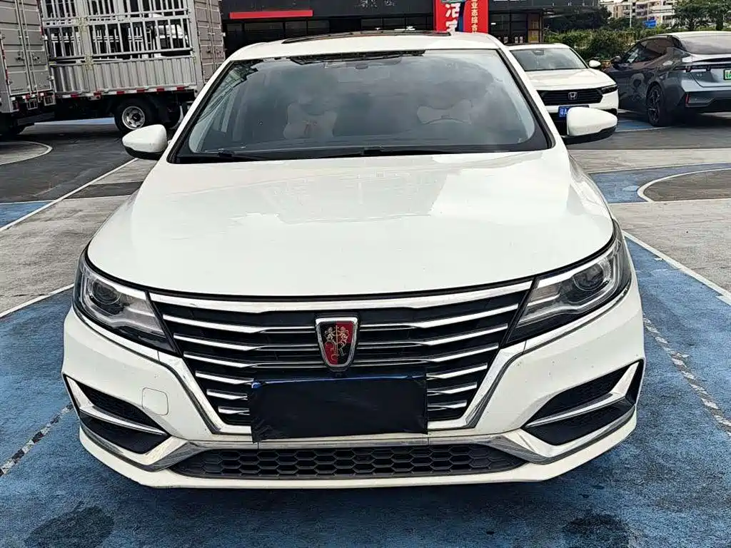 Roewe i6 2021 2020 PLUS 1.6L CVT 4G Connected Glory Flagship Edition