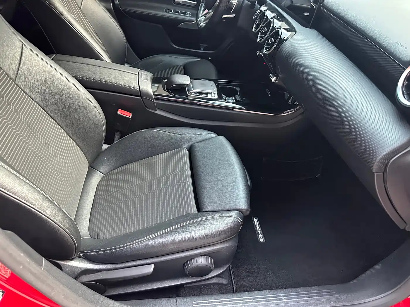 Mercedes-Benz A-Class (Import) 2020 2019 A 200 Dynamic Version