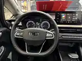 Фото 14 - Geely Vision X3