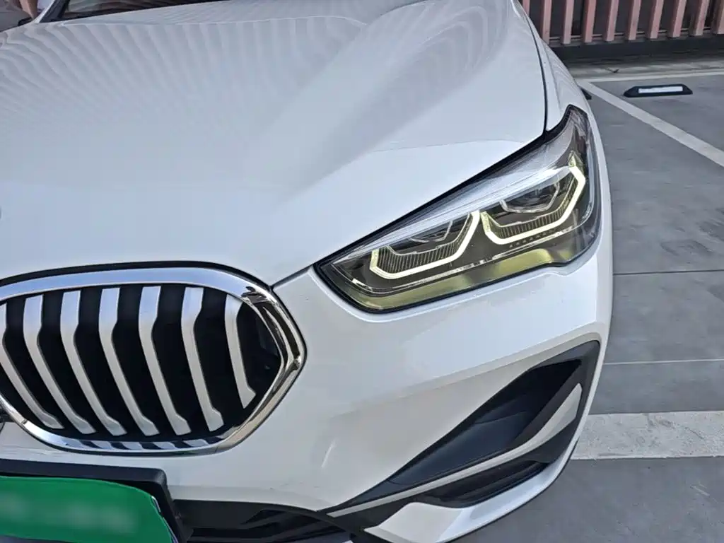 Фото 24 - BMW X1