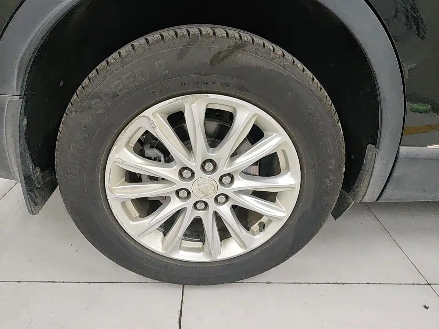 Фото 18 - Buick Enclave