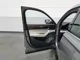 Фото 8 - Geely Monjaro