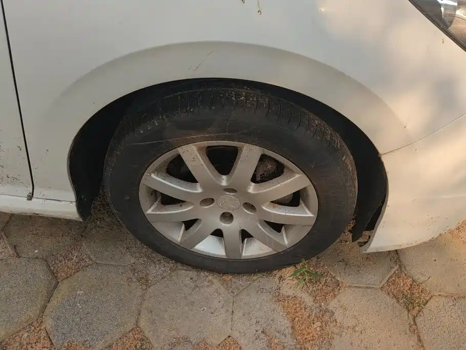 Фото 6 - Peugeot 308
