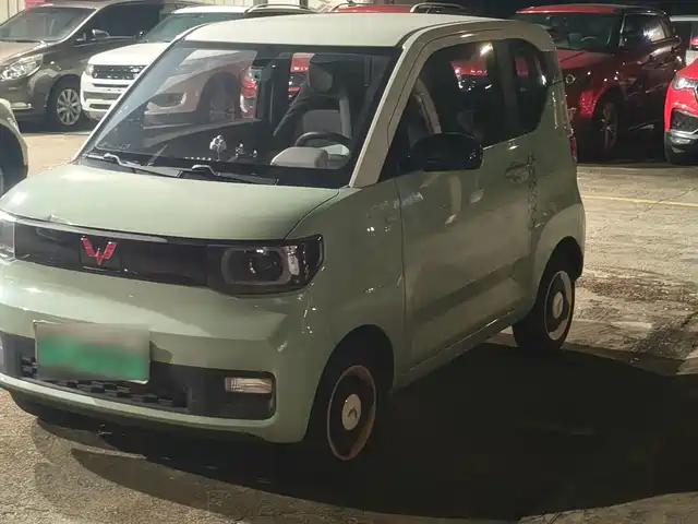 Wuling Hongguang MINI EV Macaron Премиум, литий-железо-фосфатный аккумулятор