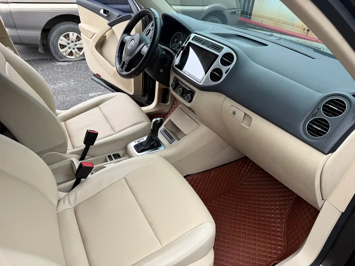 Volkswagen Tiguan 2015 1.8TSI Automatic 2WD Trendline фото 8