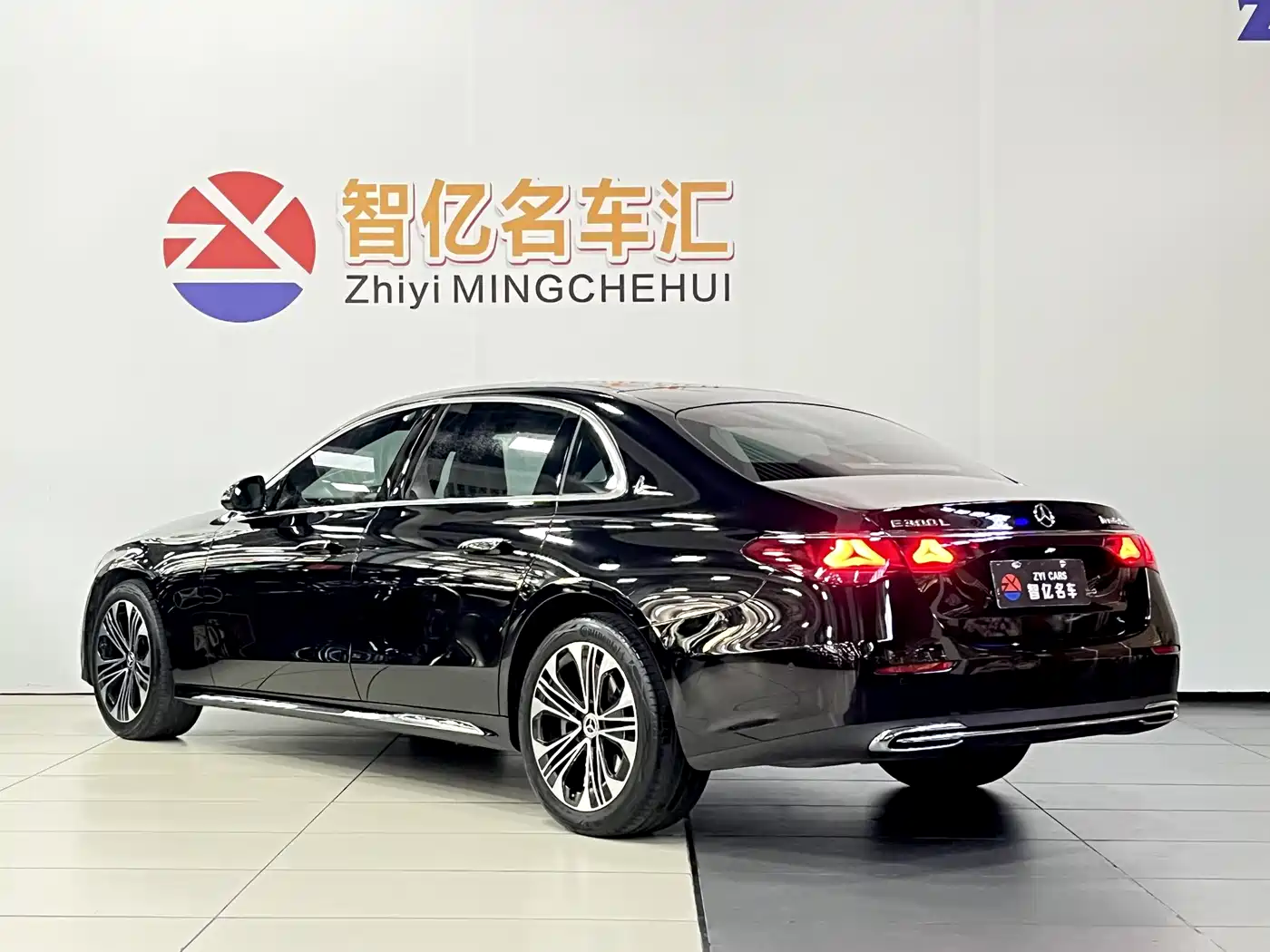 Mercedes-Benz E-Class 2025 Facelift E 300 L Luxury фото 5