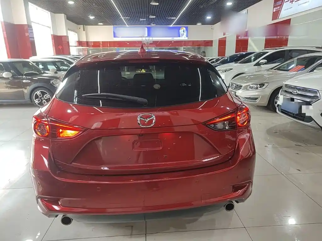 Фото 6 - Mazda Mazda 3