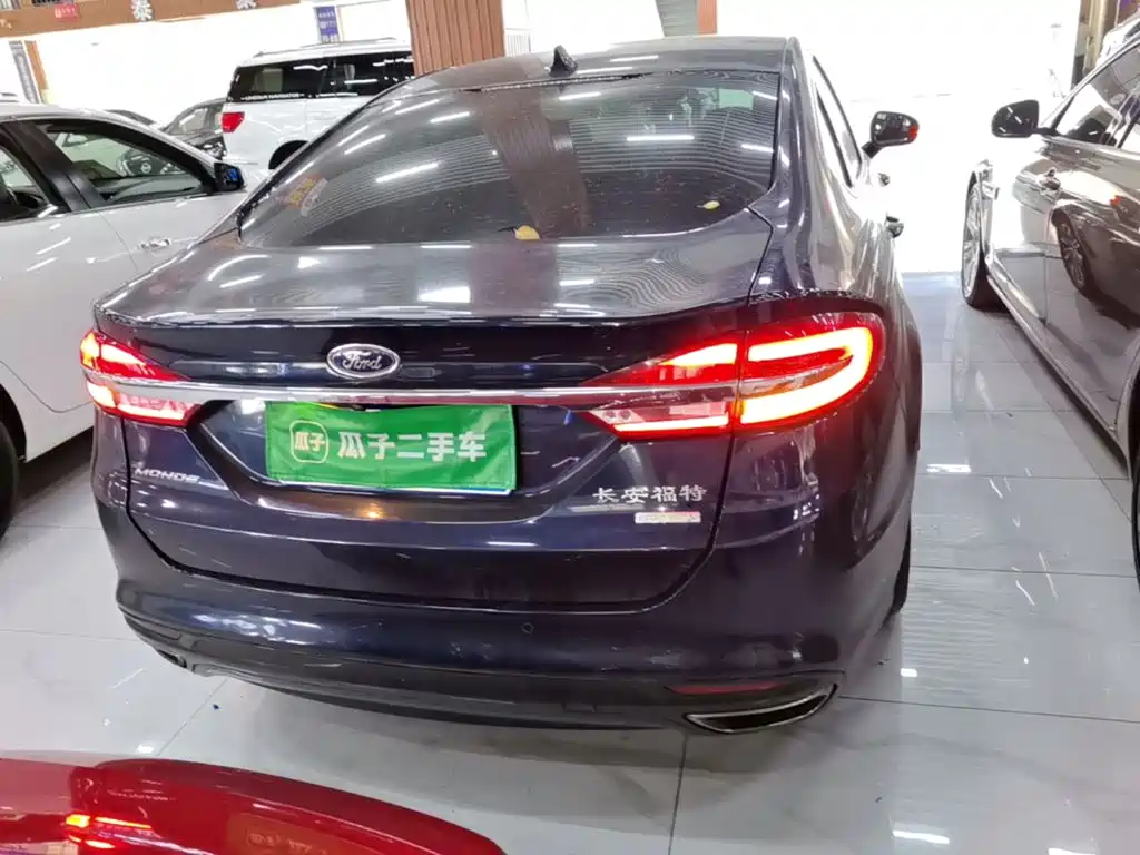 Фото 6 - Ford Mondeo