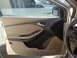 Фото 7 - Ford Focus