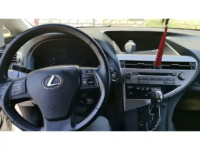 Lexus RX Classic 2009 Model 350 Luxury Edition — фото 5