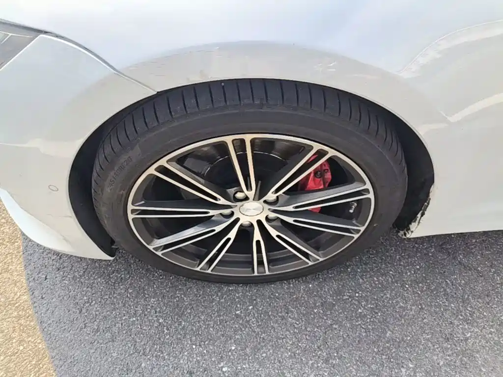 Фото 23 - Tesla Model S