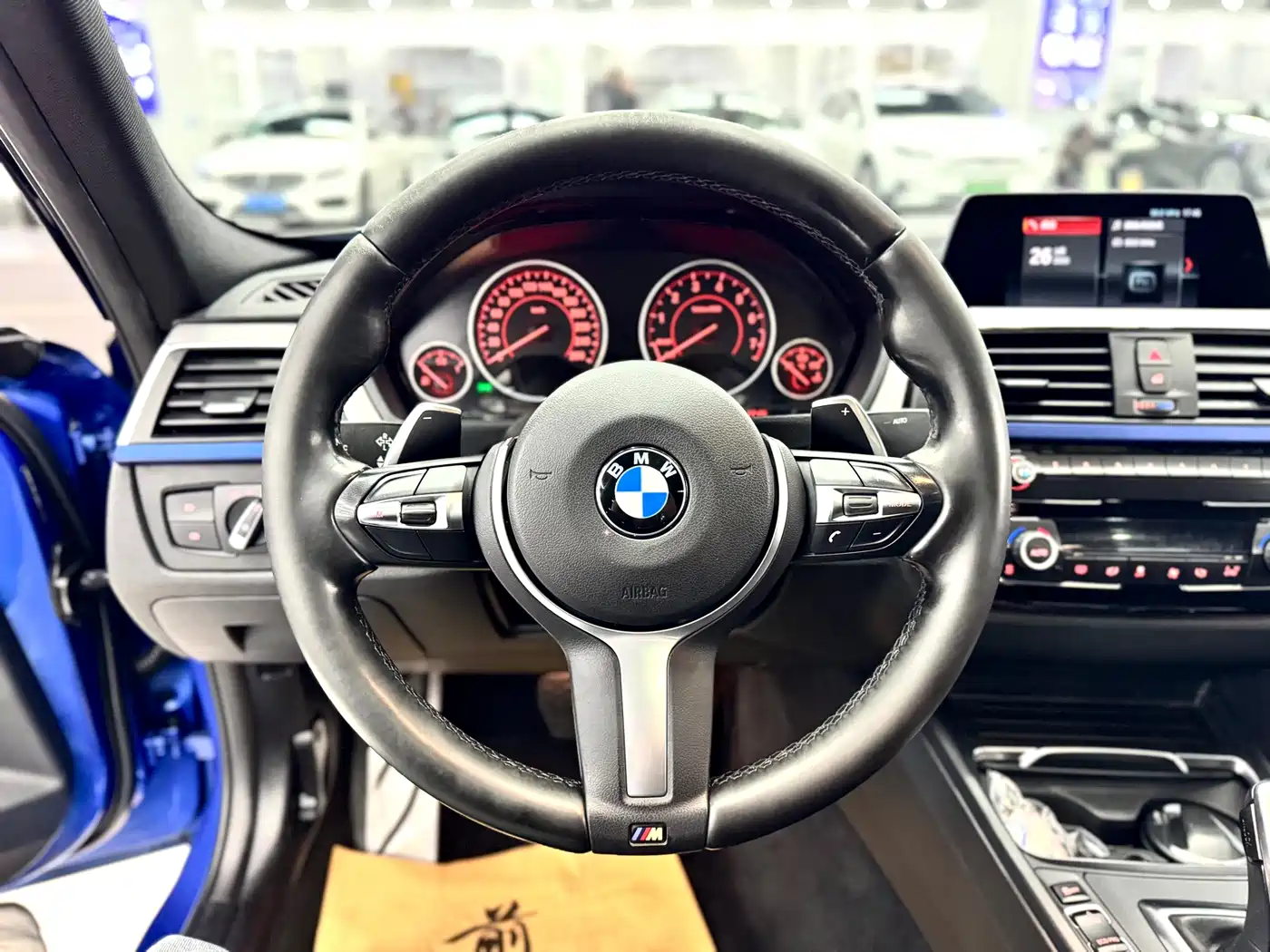 BMW 3 Series 2017 320i M Sport фото 15
