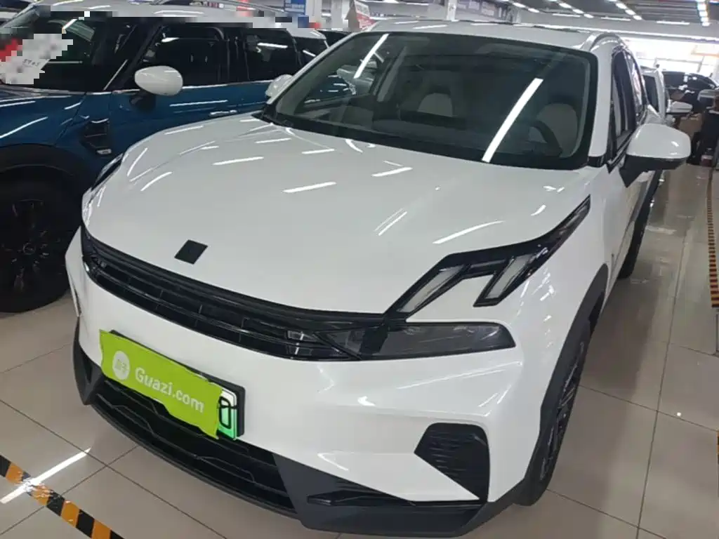 Lynk & Co 06 EM-P 2023