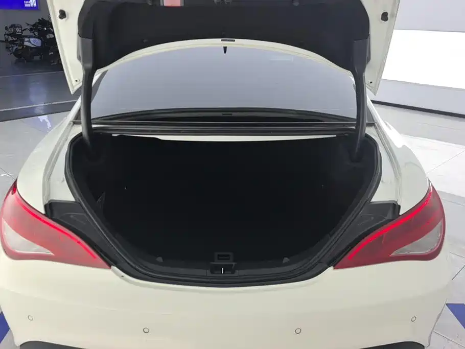 Фото 4 - Mercedes-Benz CLA (Import)