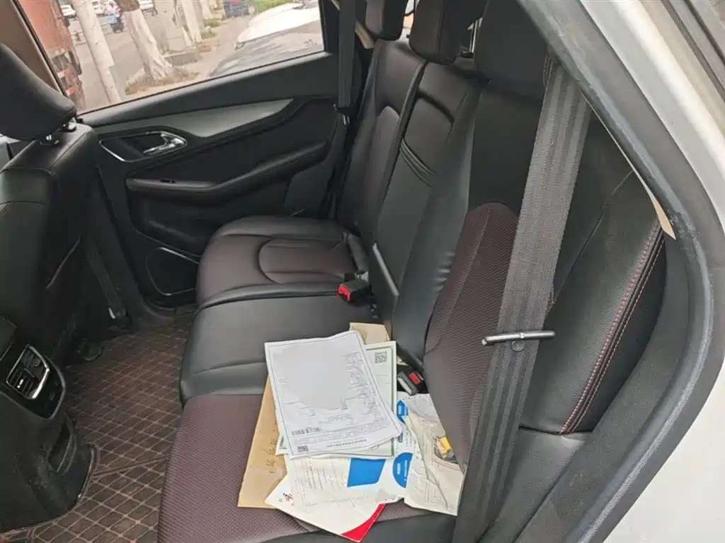 Baojun 560 2017 2016 1.8L Manual Luxury