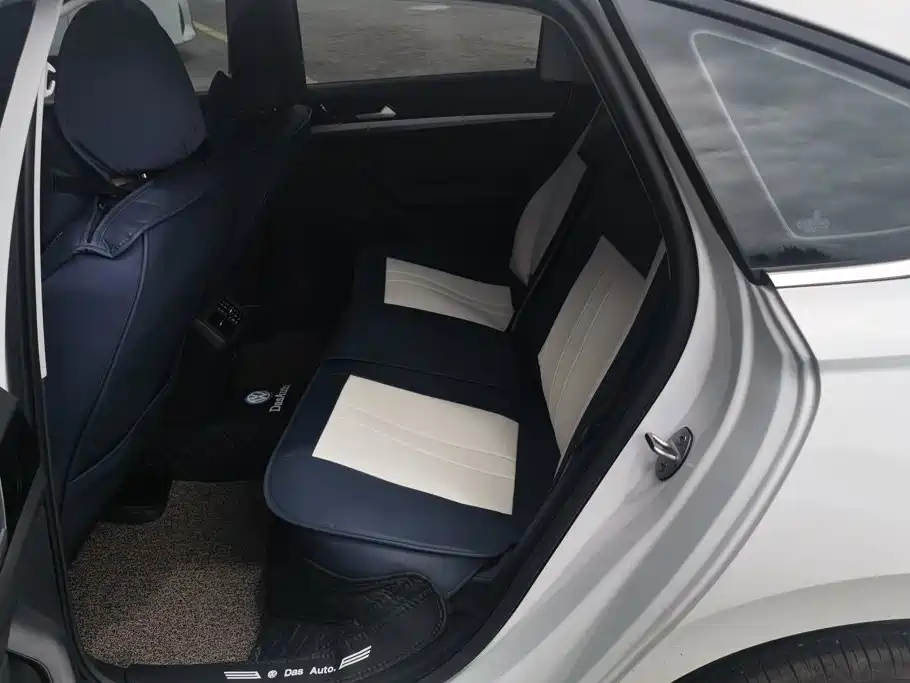 Volkswagen Lavida 2026 2026 300TSI DSG Starlight Premium Edition