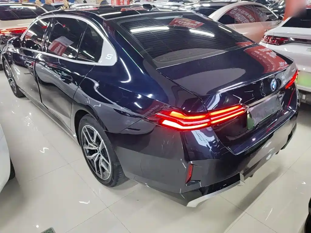 BMW i5 2024 2024 eDrive 35L M Sport Package