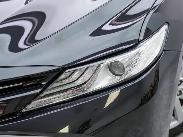 Toyota Camry 2019 Facelift 2.0G Luxury Edition — фото 2