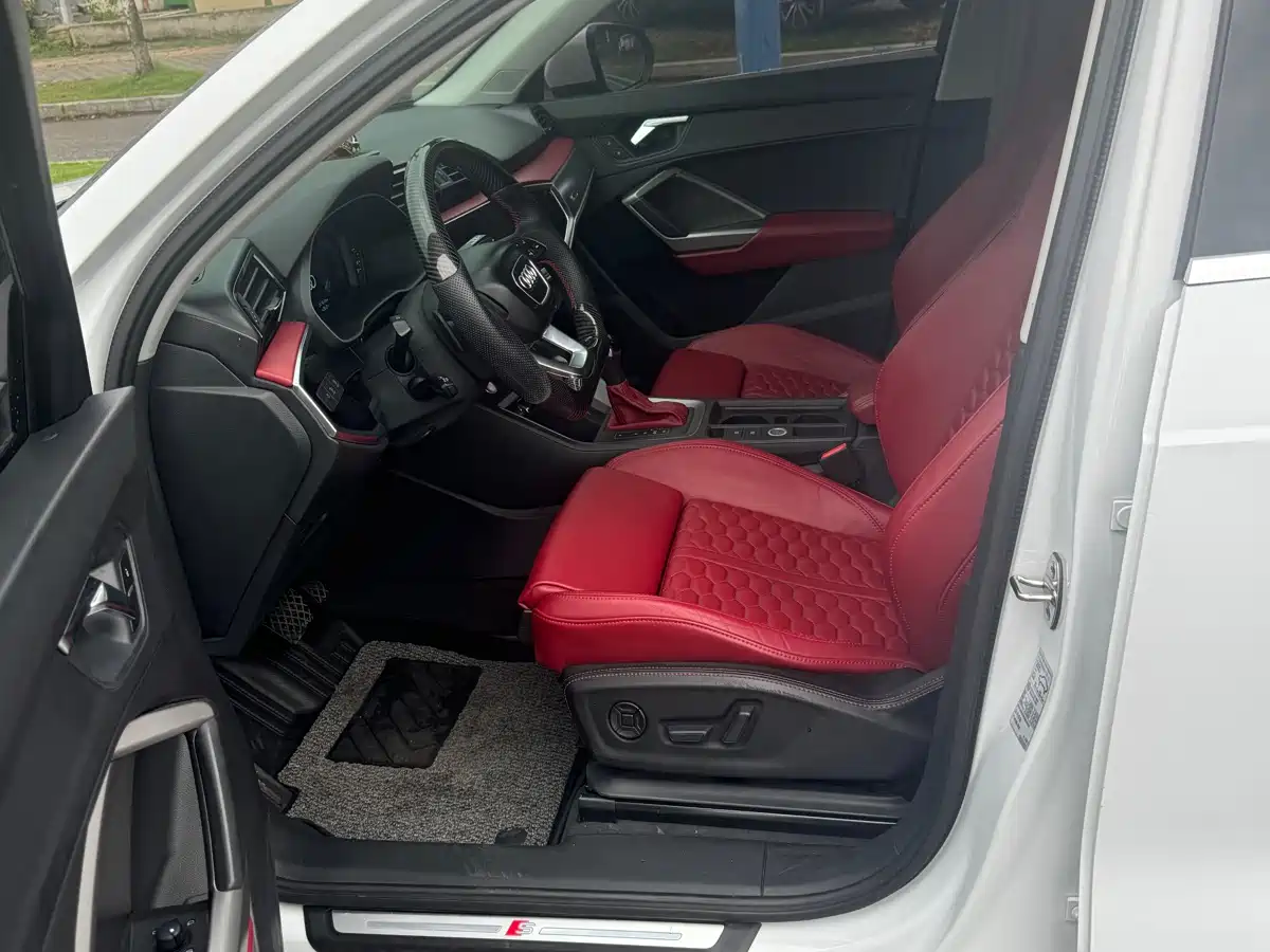 Фото 9 - Audi Q3