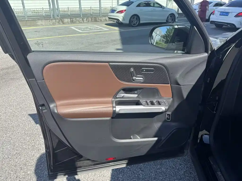 Mercedes-Benz GLB 2025 2025 Model GLB 220 Fashion Style